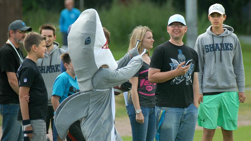 Die kleinen Sharks: Flag Football in Erlangen