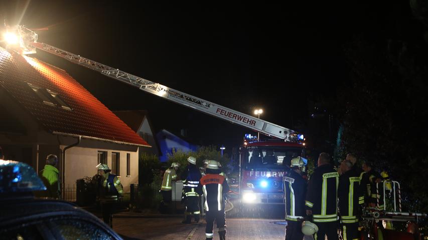 Blitze, Donner und ein Dachstuhlbrand: Unwetter im Landkreis Fürth