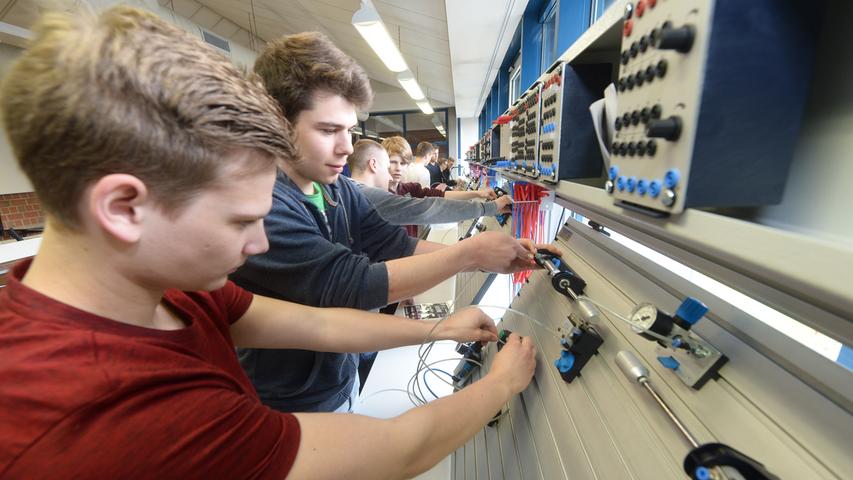 Die Fachschulen für Mechanik und Mechatronik in Herzogenaurach sind erstklassig ausgestattet.
