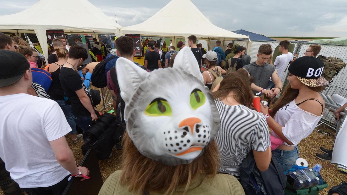 Sogar Kätzchen wollen aufs Festivalgelände in Poppenhof.