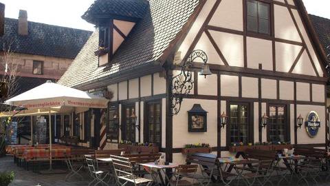 Behringer's Bratwurstglöcklein – Historische Bratwurstküche im Handwerkerhof