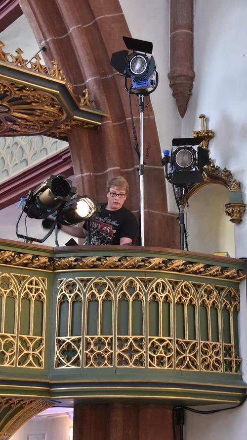 Live aus Fürth: St. Michael wird für den Fernsehgottesdienst vorbereitet