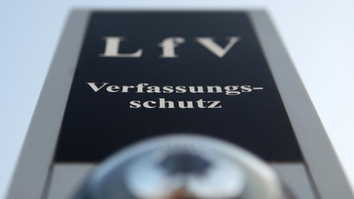 Die Islamische Gemeinde Nürnberg ist seit Jahren im Visier des bayerischen Verfassungsschutzes. Die Islamische Gemeinde Nürnberg ist seit Jahren im Visier des bayerischen Verfassungsschutzes.