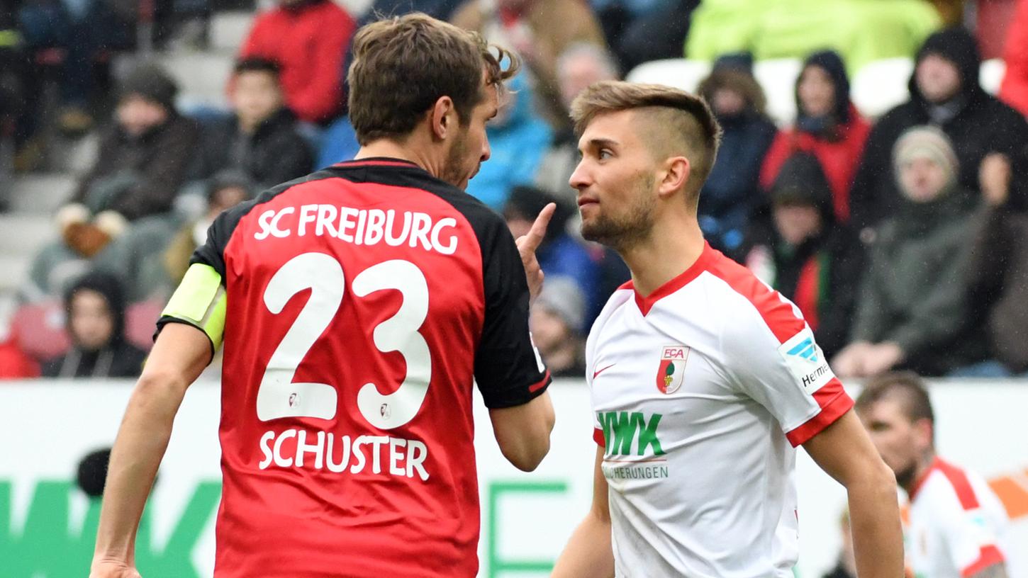 Freiburg-Kapitän Julian Schuster warnt vor zu frühen Wechseln zu großen Klubs.