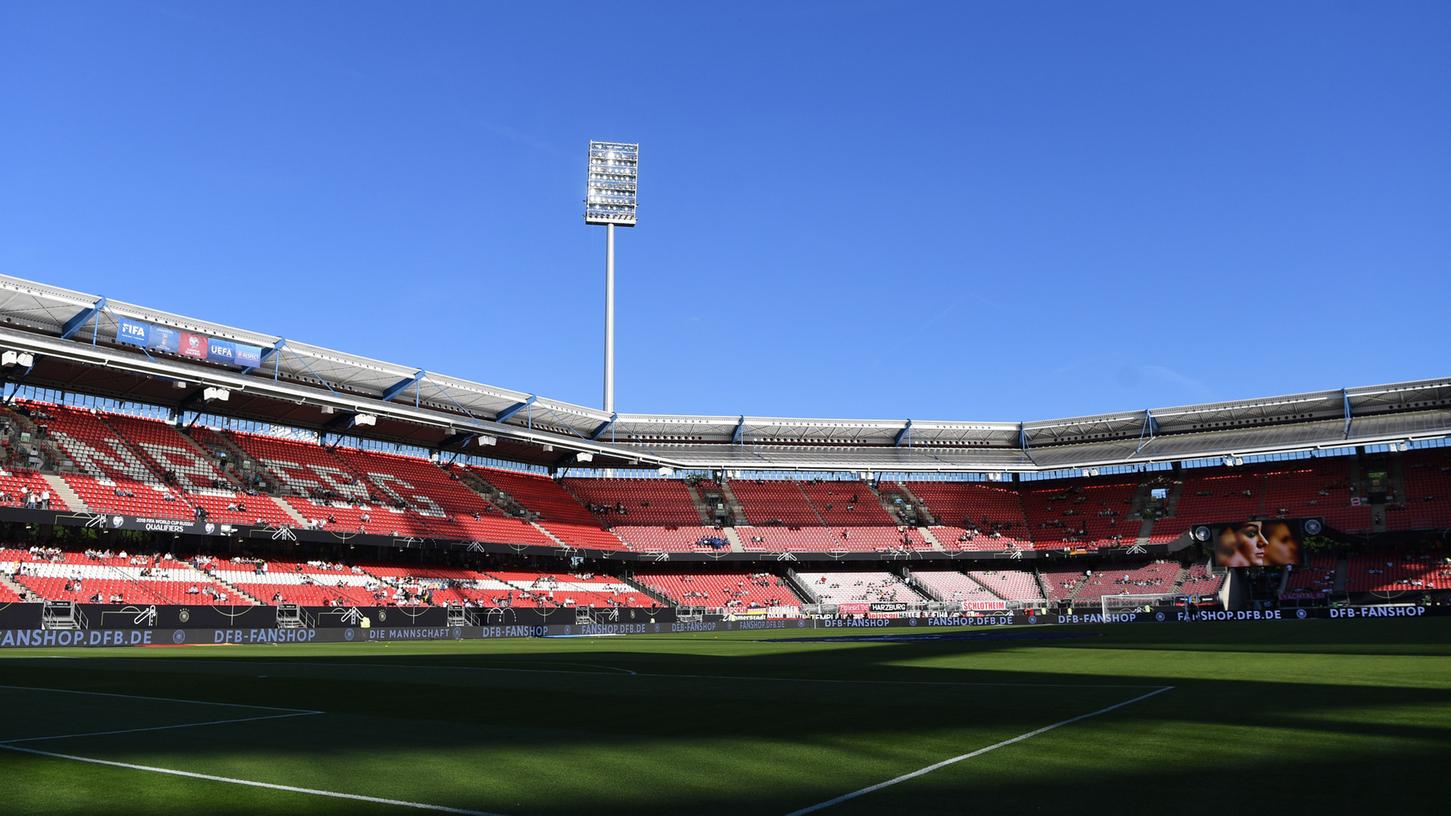 Das Max-Morlock-Stadion könnte in der ersten Pokal-Runde ein Spiel der Würzburger Kickers erleben.
