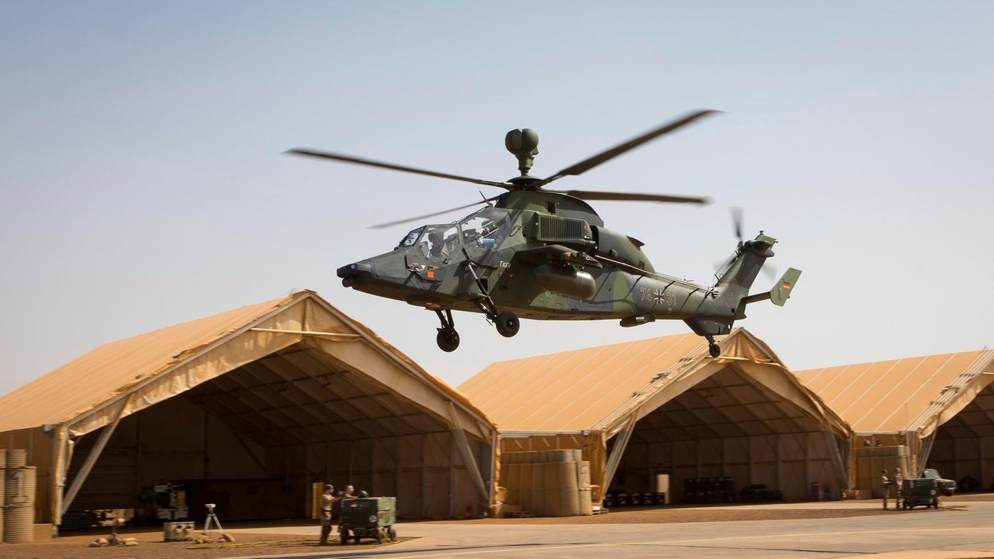 Beim Absturz eines Kampfhubschraubers in Mali sind zwei Bundeswehrsoldaten ums Leben gekommen.