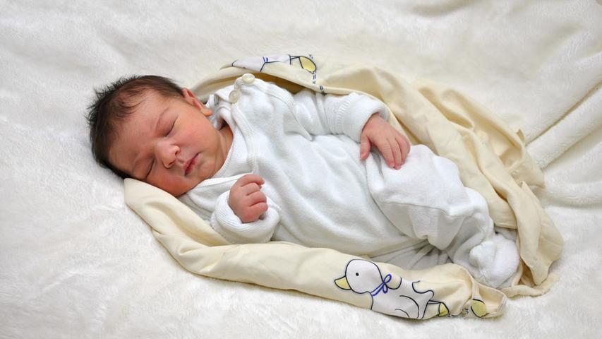 Eslem kam am 22. Mai im Südklinikum zur Welt. Bei ihrer Geburt wog sie 3630 Gramm und war 50 Zentimeter groß.