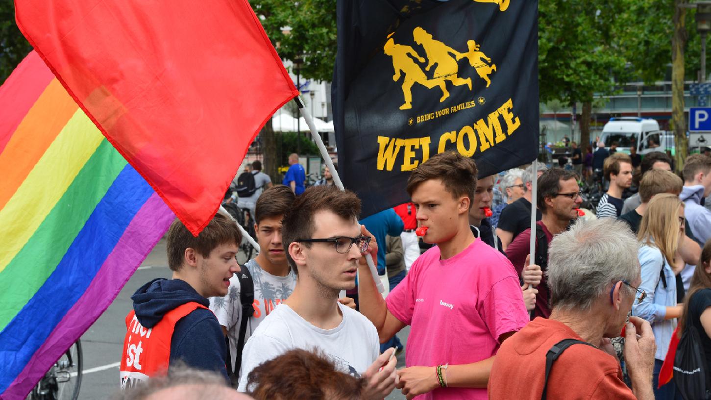 Erlangen: Starker Einsatz im Kampf gegen Nazis Erlangen: Starker Einsatz im Kampf gegen Nazis