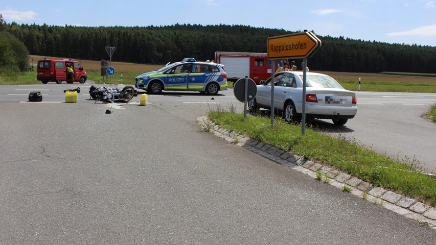 Von VW erfasst: Motorradfahrer stirbt bei Diespeck 