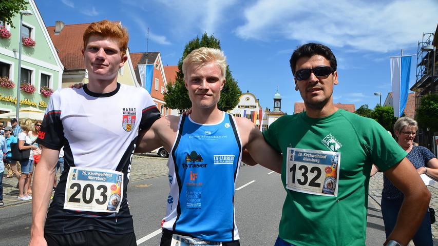 Beim Hobbylauf über 5000 Meter ging der Titel an Tim Frisch (Mitte). Zwieter wurde der Allersberger Jeremias Gerner (li.) vor Alvaro Martin Fernandez (re.)