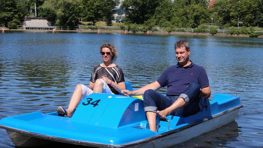 Wasserspaß auf dem Wöhrder See: Tretbootfahren mit Markus Söder