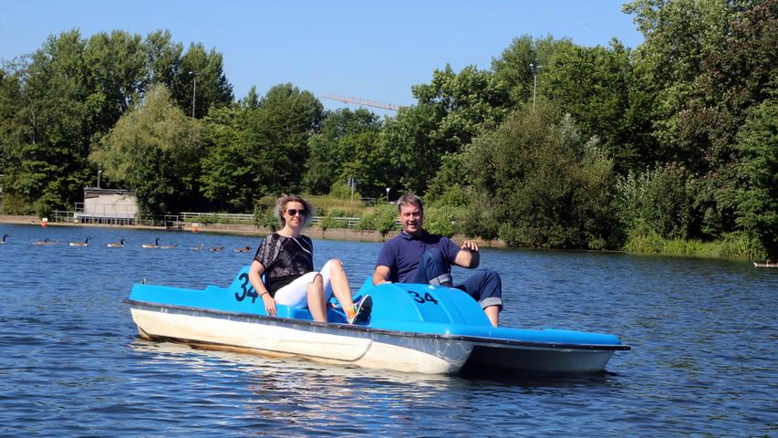 Wasserspaß auf dem Wöhrder See: Tretbootfahren mit Markus Söder