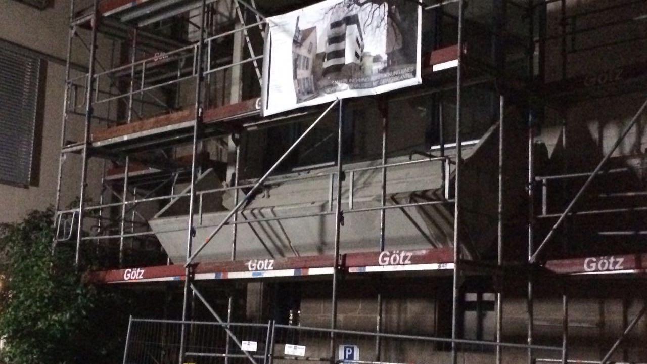Zirndorf: Aufregung um abgebrochenen Balkon