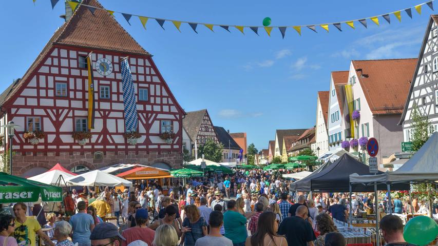 Trödelmarkt und Geburtstag: Das Hilpoltsteiner Burgsfest
