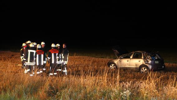 Unfall bei Ansbach: Fahranfänger kommt von der Straße ab Unfall bei Ansbach: Fahranfänger kommt von der Straße ab