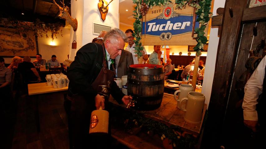 Aufs Volksfest, Prost! Bierprobe mit Bierkönigin im Tucherhof