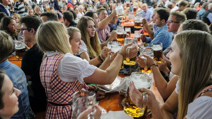 Party und Riesenrad: Der Samstag am Jura-Volksfest 2017