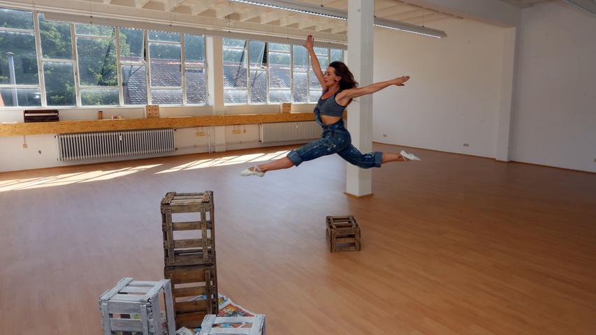 Die Tanzpädagogin Anna Laura Laschinger hat für ihre Kurse ein luftig-geräumiges Quartier gefunden.