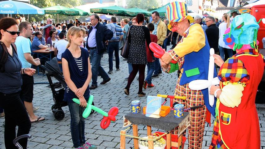 Frühschoppen bei Regen: Das Altstadtfest in Ebermannstadt