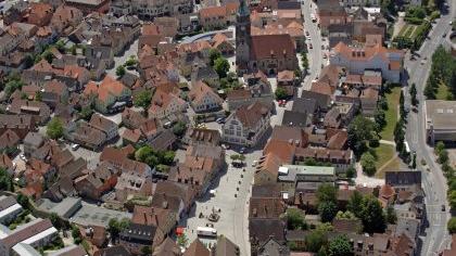 Kreisstadt Roth 950 Jahre - oder doch älter? Kreisstadt Roth 950 Jahre - oder doch älter?