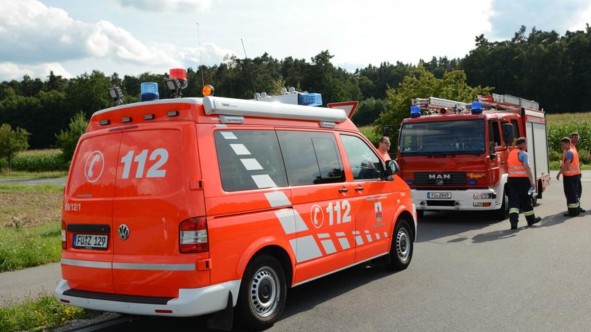 Opel kollidiert in Zirndorf mit E-Bike: Seniorin tödlich verletzt