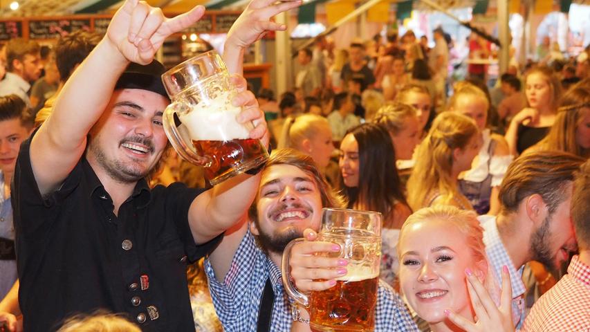 Bierprobe und beste Stimmung: Weißenburg feiert Kerwa 