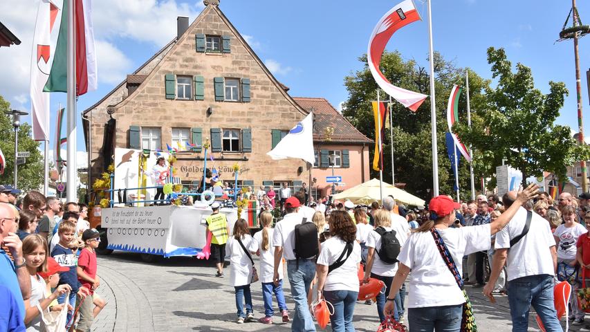 Ein echter Besuchermagnet: Der Kirchweihumzug in Zirndorf