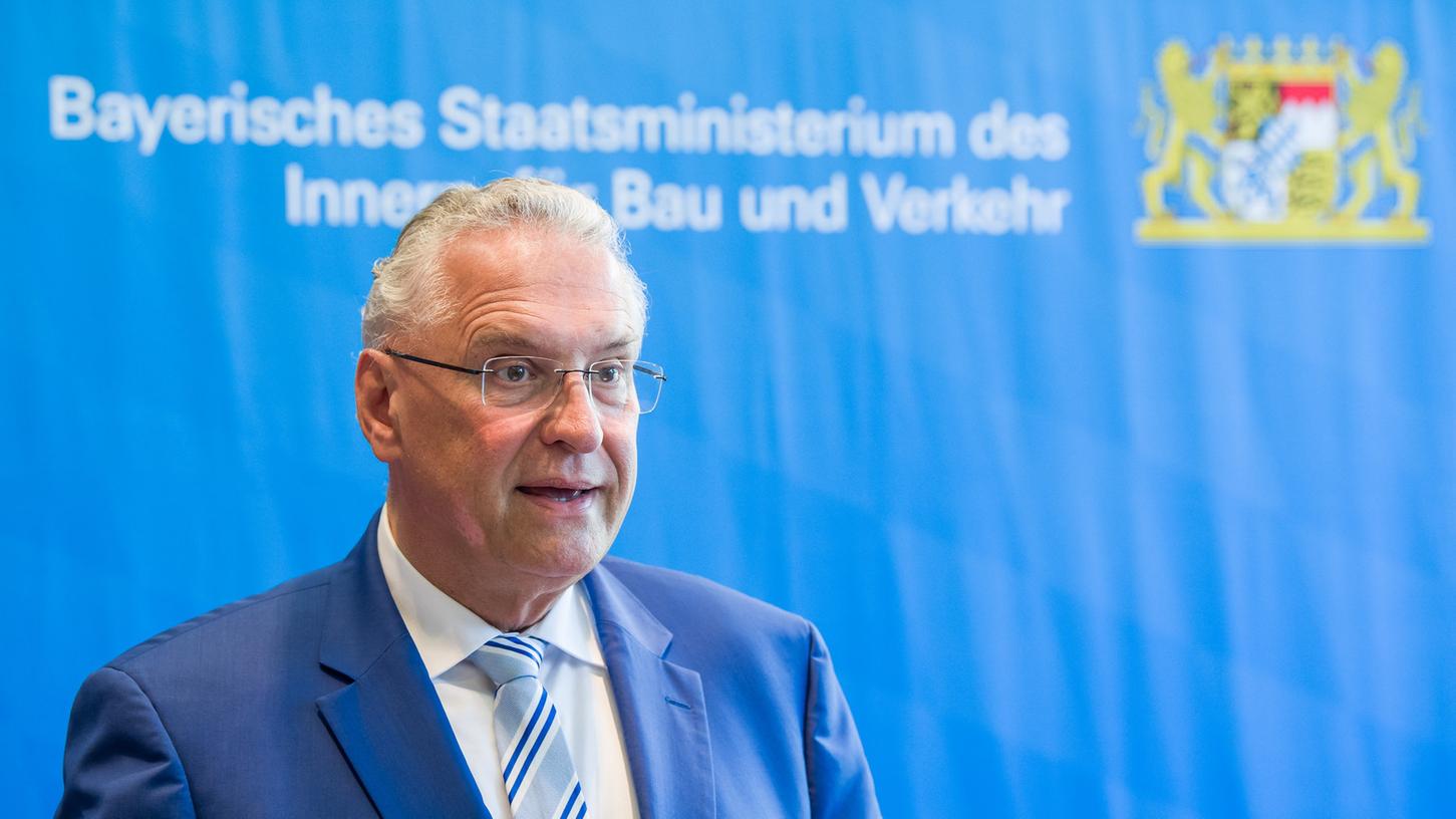 Bayerns Innenminister Joachim Herrmann kündigt einen massiven Ausbau der Videoüberwachung an.