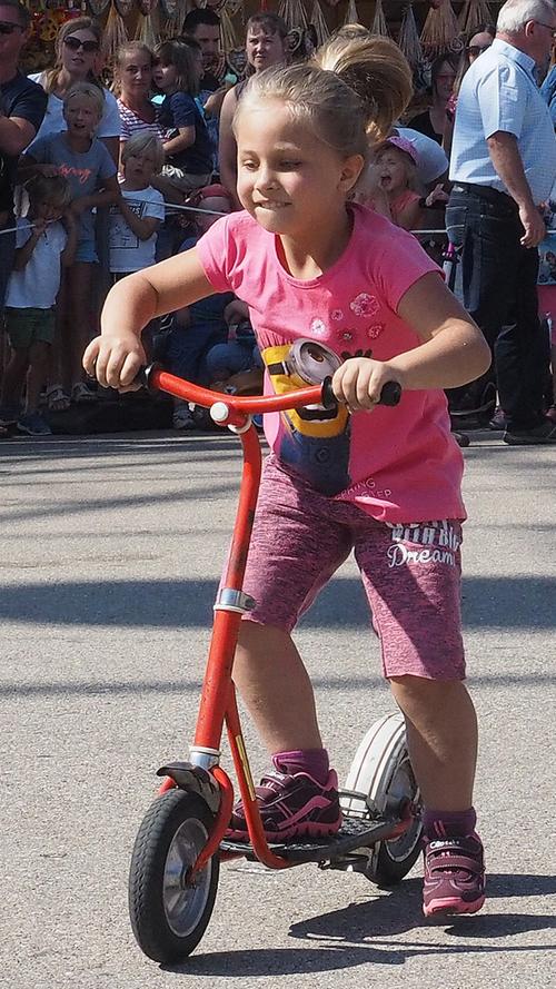 Spaß und Spannung: Kinderbelustigung auf der Weißenburger Kirchweih