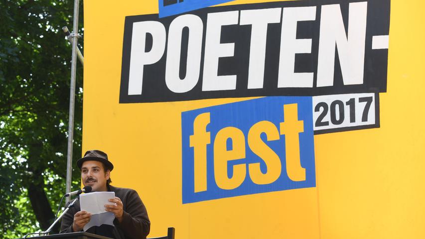 Eine Wundertüte voll fesselnder Poesie: Das Erlanger Poetenfest