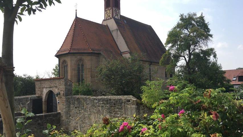 Auch schön: die Kirche von Puschendorf - Gotteshaus und Burg.