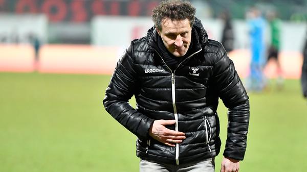 In der Rückrunde bleibt die Spielvereinigung unter seiner Regie stattliche neun Zweitliga-Partien ungeschlagen, besiegt zu Hause die Spitzenreiter Hannover und Stuttgart ...