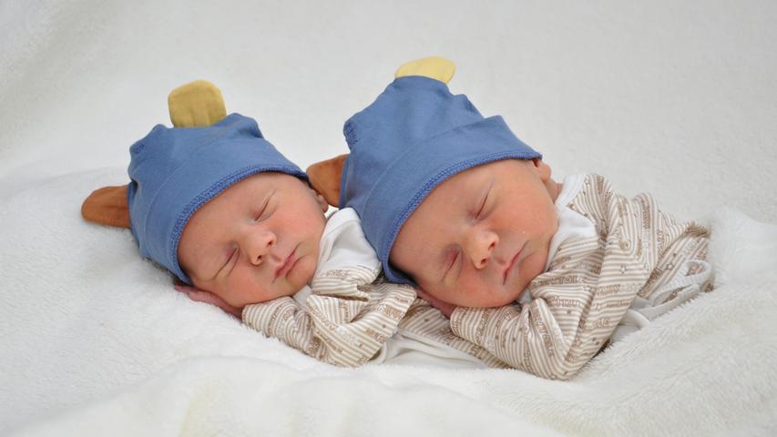 Die Zwillinge Alessio Marco und Diago Konstantin kamen am 13. August in der Klinik Hallerwiese zur Welt. Alessio war 45 Zentimeter groß und 2320 Gramm schwer. Sein Bruder Diago brachte 2160 Gramm auf die Waage und maß 47 Zentimeter.