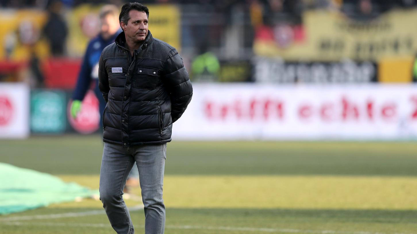 Alois Schwartz hat wieder einen Job: Der ehemalige Club-Coach unterschrieb am Dienhstag beim Karlsruher SC.