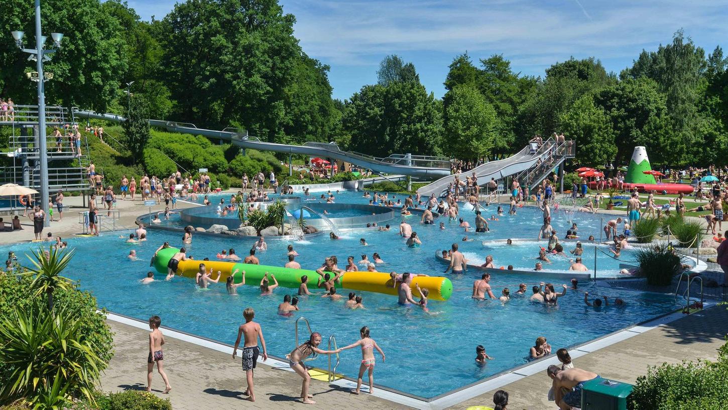 Das Rother Freizeitbad ist im Sommer ein beliebter Treffpunkt. Ab 2020 gelten zum Teil neue Preise.
