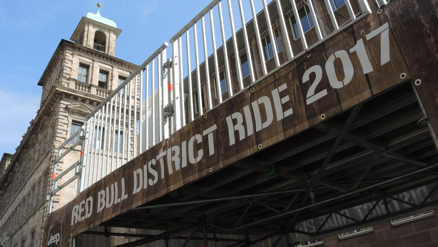 Nageln und schwitzen: Arbeiten für District Ride gehen voran