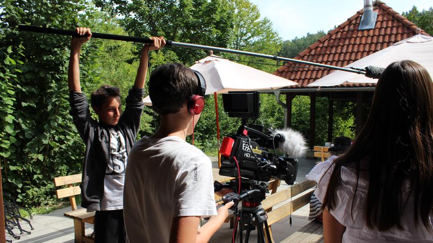 Motiv: Beim Mediencamp des Kreisjugendrings Erlangen-Höchstadt in Vestenbergsgreuth drehen Jugendliche zwischen 12 und 14 Jahren einen eigenen Film. Foto: Silvia Schulte