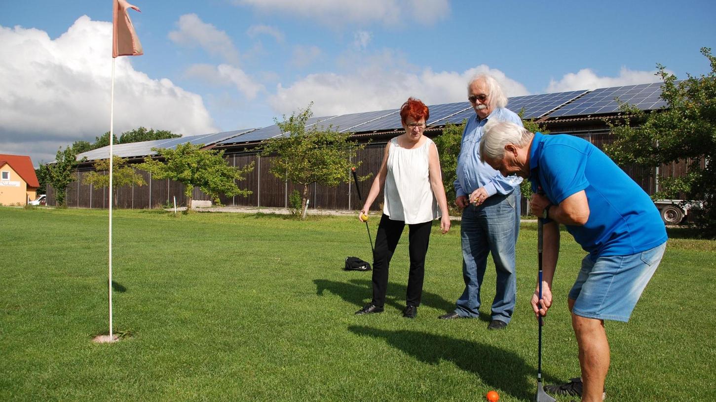Sport mit Spaßfaktor: Senioren entdecken Swin Golf