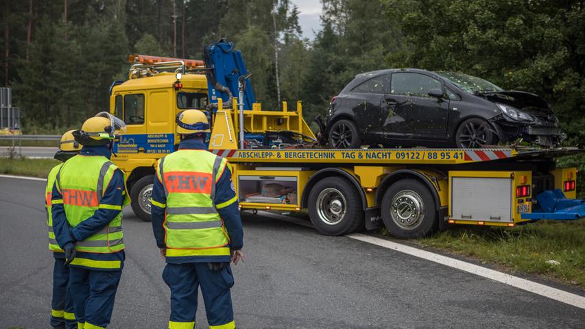 Junger Fahrer stirbt nach Unfall bei Rednitzhembach