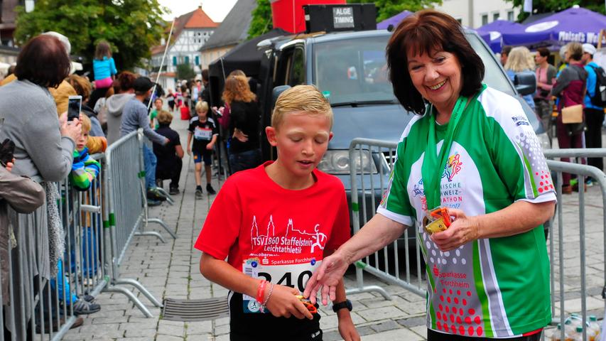 Der 18. Fränkische Schweiz Marathon war zum Auftakt ein voller Erfolg für alle Kinder, die alles aus sich herausholten.