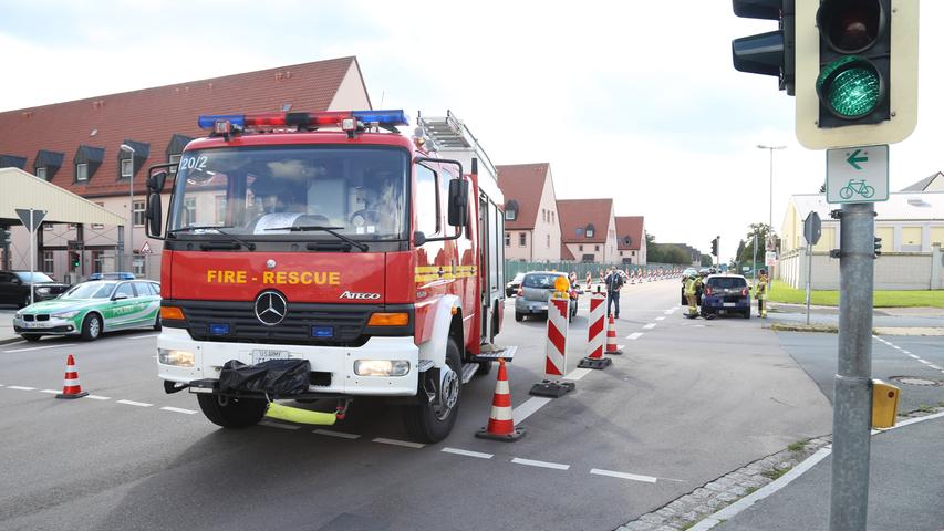Kollision bei Kasernenauffahrt: Feuerwehreinsatz blockiert