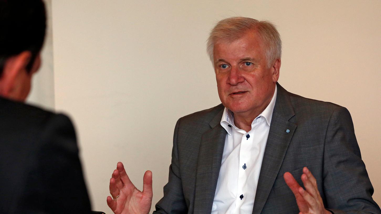 Ministerpräsident Horst Seehofer fand im Interview mit den Nürnberger Nachrichten deutliche Worte gegenüber der AfD.