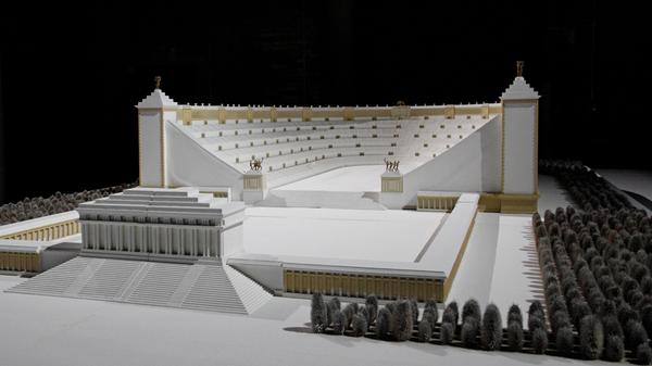 100 Meter hohe Tribünen und Platz für 405.000 Zuschauern: Es sollte, so Hitlers Vision, das größte Stadion aller Länder und Zeiten werden, größer als der Circus Maximus im alten Rom. Höher als die Lorenzkirche, so die damalige Propaganda, sollte das Bauwerk werden. Die Baugrube wurde in Nähe des heutigen Silbersee ausgehoben. Der Grundstein enthielt die von Reichskanzler Adolf Hitler unterzeichneten Urkunden, mit denen...