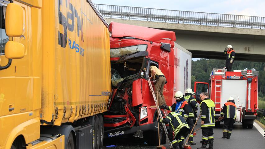 Lkw-Unfall sorgt auf A3 bei Schlüsselfeld für Vollsperrung