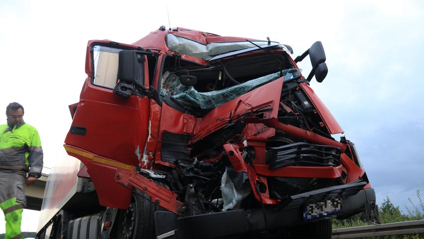 Lkw-Unfall sorgt auf A3 bei Schlüsselfeld für Vollsperrung