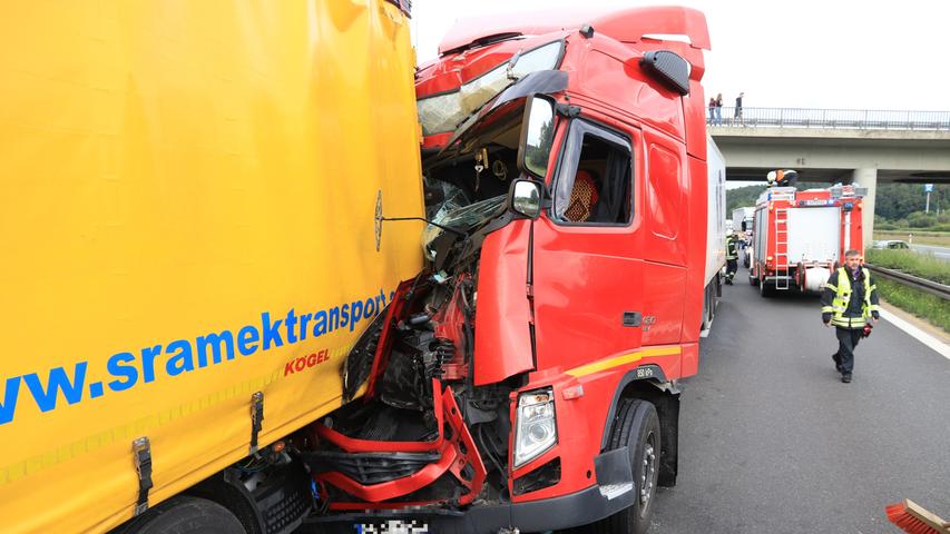 Lkw-Unfall sorgt auf A3 bei Schlüsselfeld für Vollsperrung