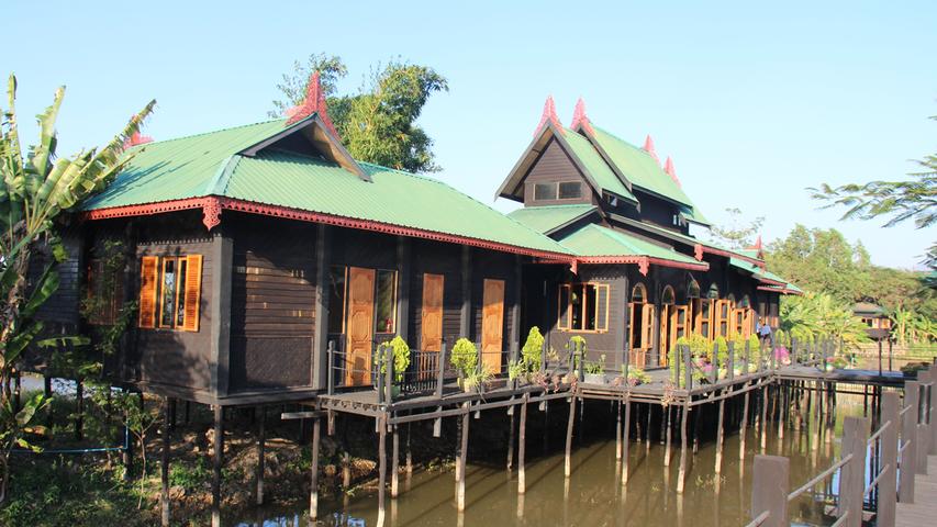 Nur sechs Bungalows, aber über 20 Auszubildende, die sich um die Gäste  kümmern: Die Inle Heritage Stilt Houses stehen in Myanmar für ein einmaliges Qualifizierungs-Konzept.