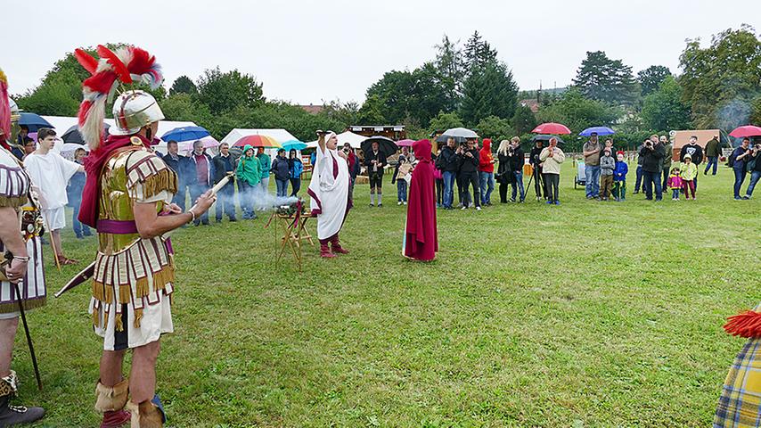 Belebtes Biriciana:  Weißenburger Römerfest war trotz Regen gut besucht.