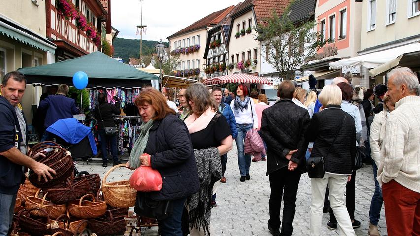 Kerwa, Jahrmarkt, Dampfbahn und verkaufsoffener Sonntag in Ebermannstadt