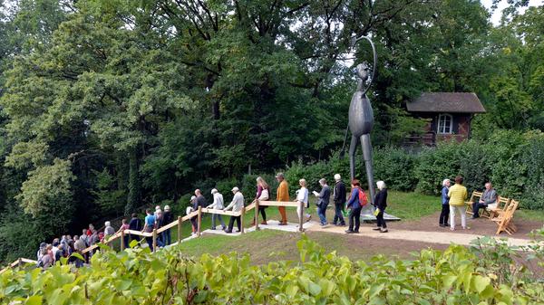 er Heinrich-Kirchner-Skulpturengarten ist 35 Jahre alt, Zeit für ein Picknick mit Kirchner. Dazu hat das Kulturamt der Stadt ein umfangreiches Programm realisiert, mit Führungen durch den Skulpturengarten, Vorträgen, Musik der Bigband der Sing- und Musikschule und einer eigenen Werkstatt zum Mitmachen der Jugendkunstschule.